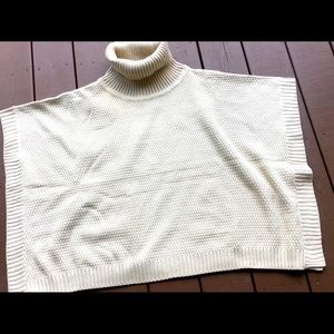 Turtleneck cableknit never worn cape/poncho